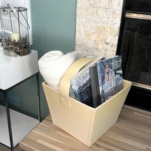 HP 🎉 in 2020 Crate&Barrel Leather Magazine Holder Tote pale yellow VNTG.